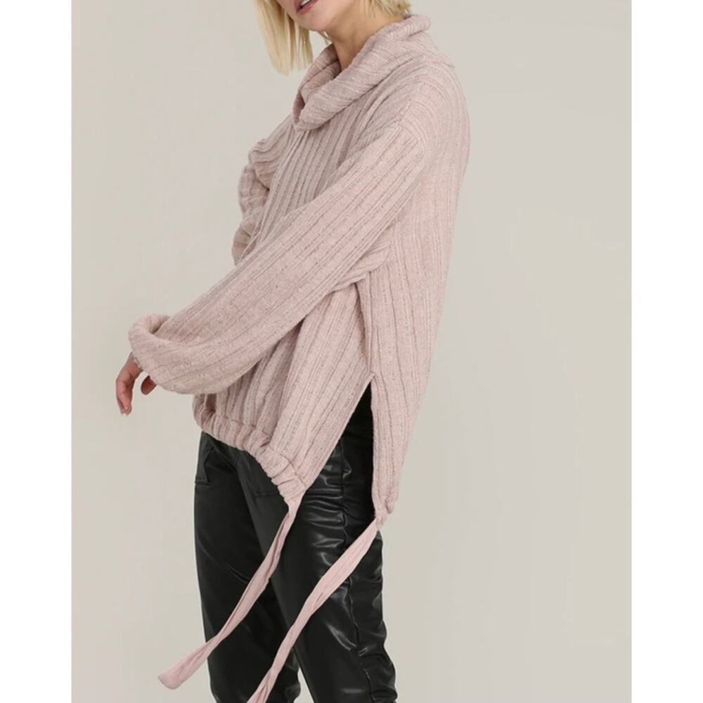 Hello Nite | Mauve Funnel Neck Sweater